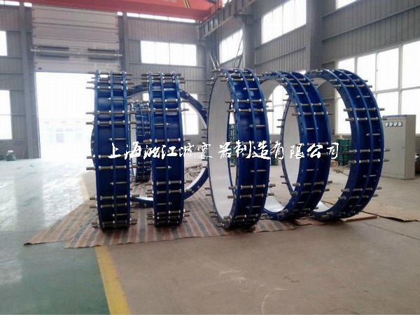 上海淞江減震器制造有限公司為自來(lái)水廠主管道配套流量計(jì)伸縮節(jié)產(chǎn)品，主要為西門(mén)子流量計(jì)配套伸縮節(jié)，我們是上海流量計(jì)伸縮節(jié)生產(chǎn)廠家，歡迎您到我廠指導(dǎo)工作！