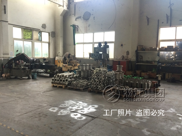 工廠通知：中秋節(jié)放假三天，橡膠接頭車間、其他車間齊停工